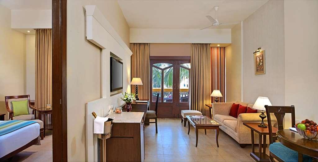 Country Inn & Suites By Radisson, Goa Кандолим Номер фото
