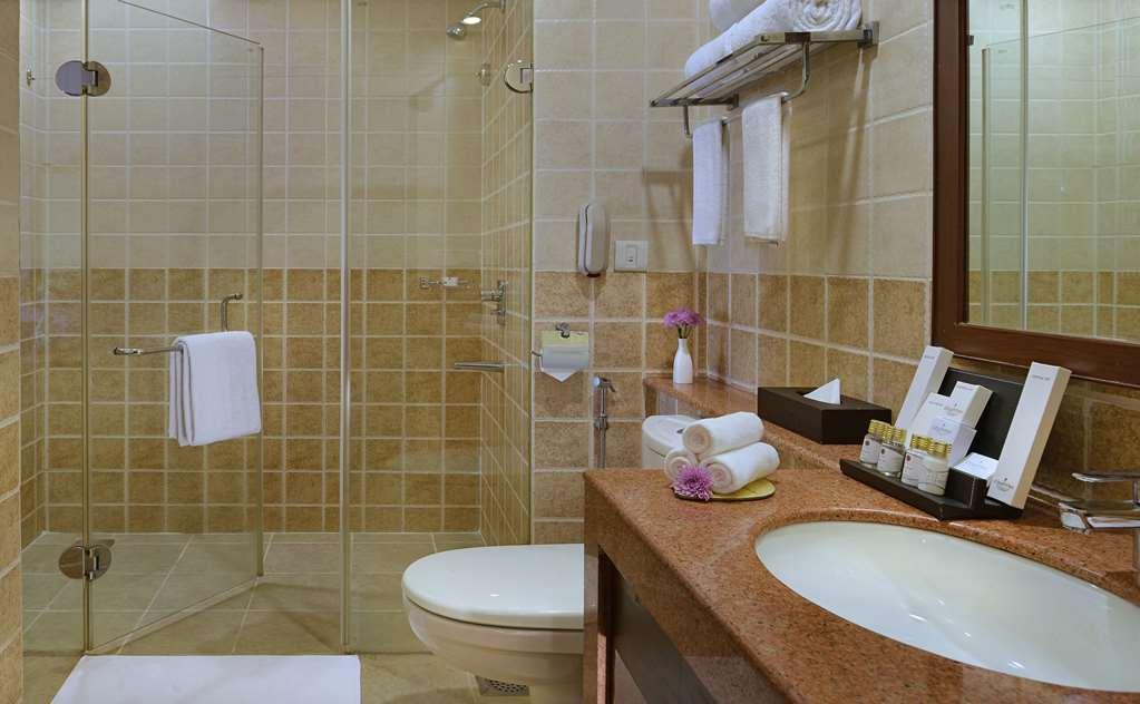 Country Inn & Suites By Radisson, Goa Кандолим Экстерьер фото