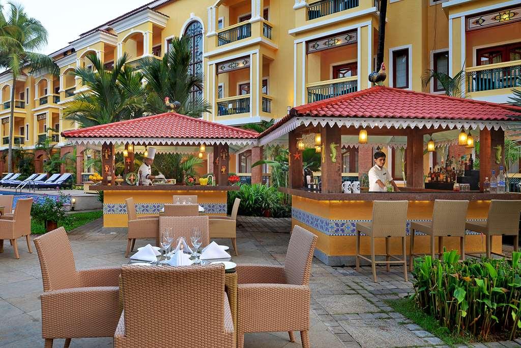Country Inn & Suites By Radisson, Goa Кандолим Ресторан фото
