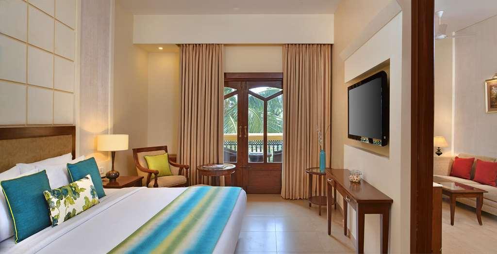 Country Inn & Suites By Radisson, Goa Кандолим Номер фото