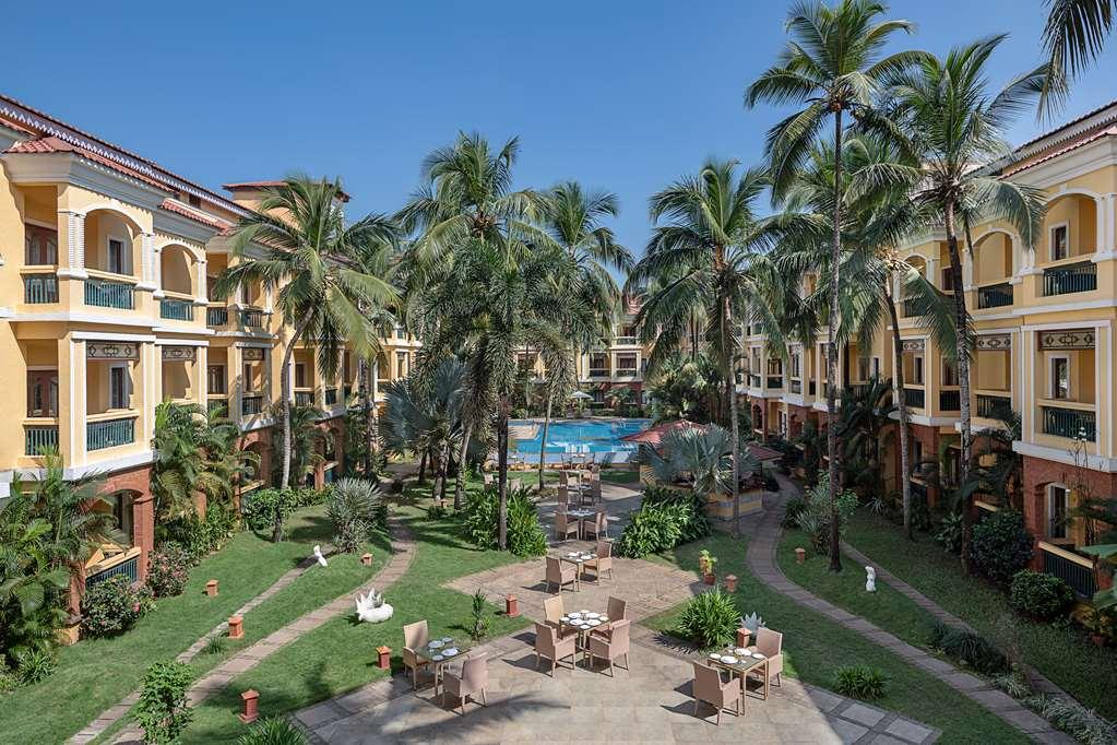Country Inn & Suites By Radisson, Goa Кандолим Экстерьер фото